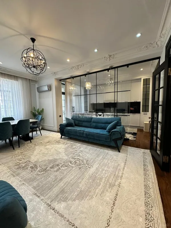 Kirayə verilir 3 otaqlı mənzil 120 m²