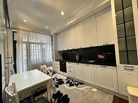 Kirayə verilir 3 otaqlı mənzil 120 m²