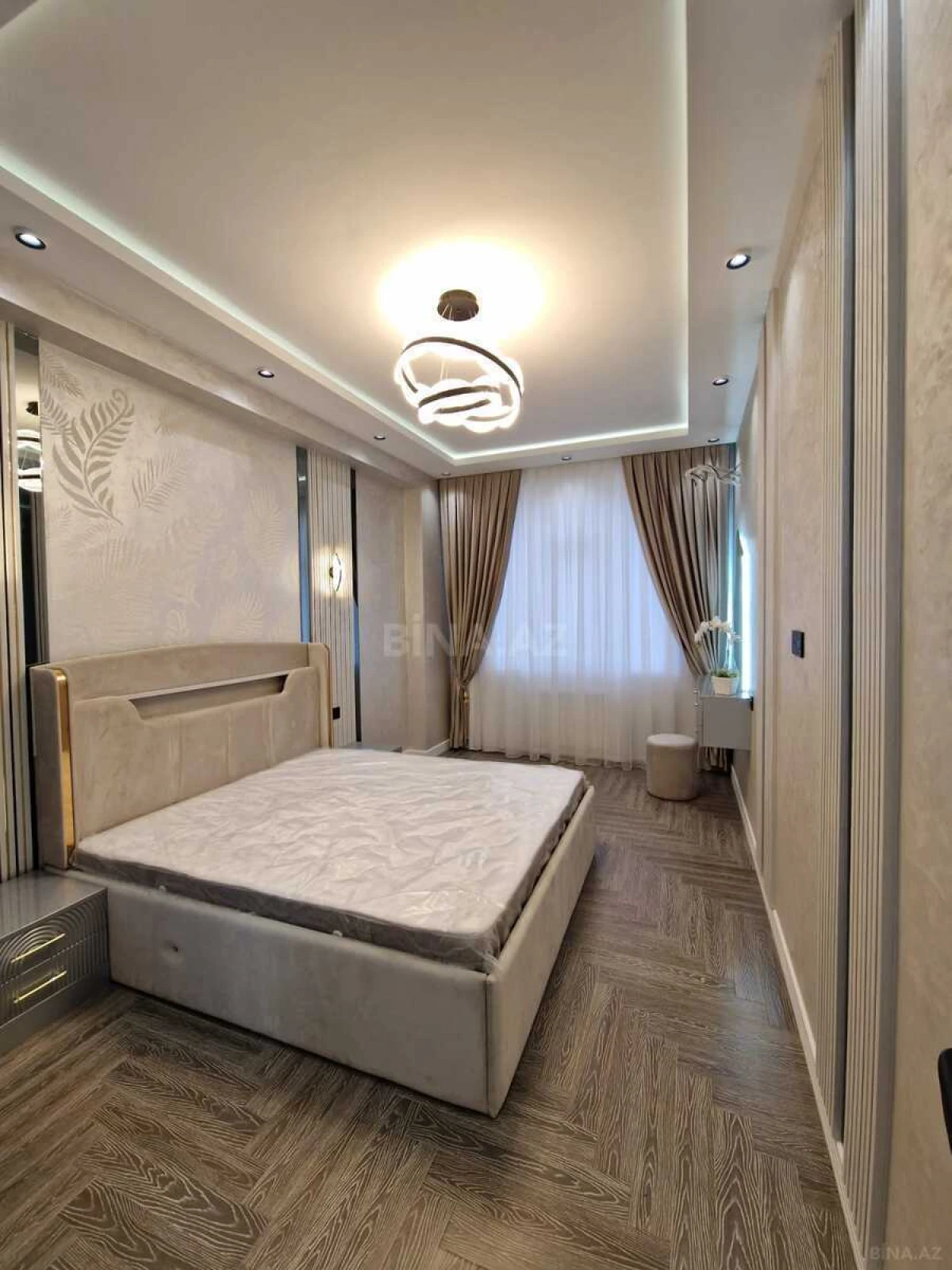 Satılır 2 otaqlı mənzil 63 m²