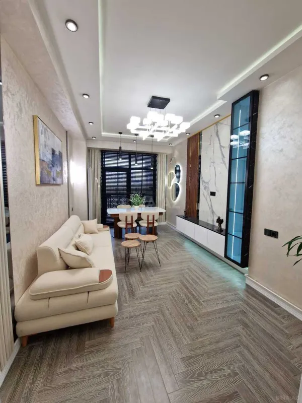 Satılır 2 otaqlı mənzil 63 m²