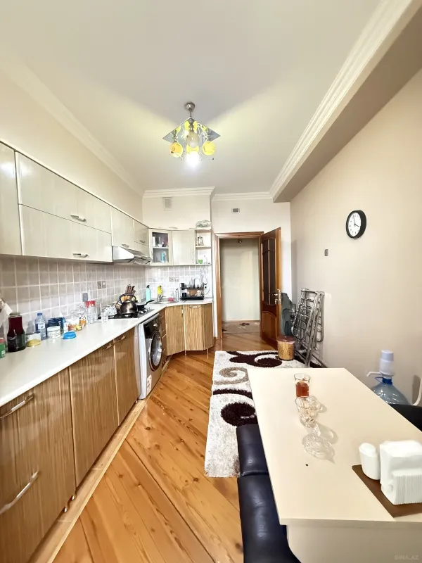 Satılır 2 otaqlı mənzil 88 m²