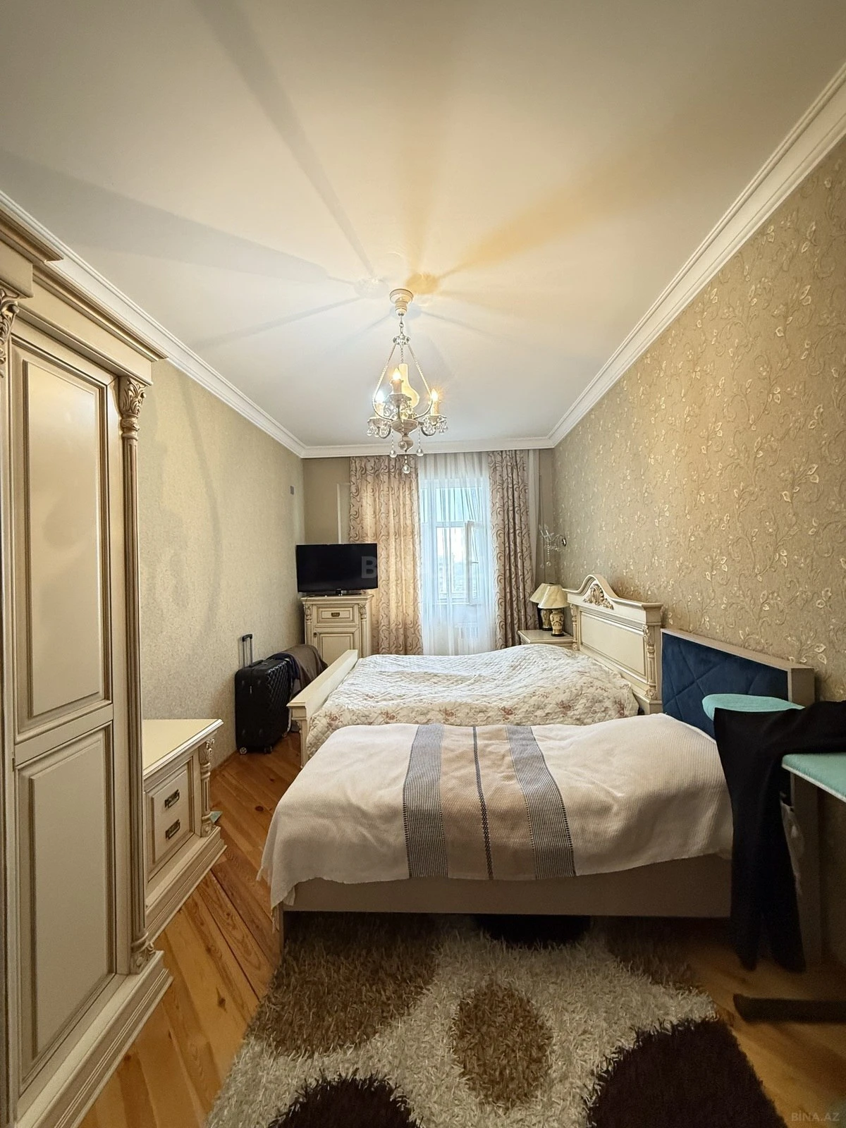 Satılır 2 otaqlı mənzil 88 m²