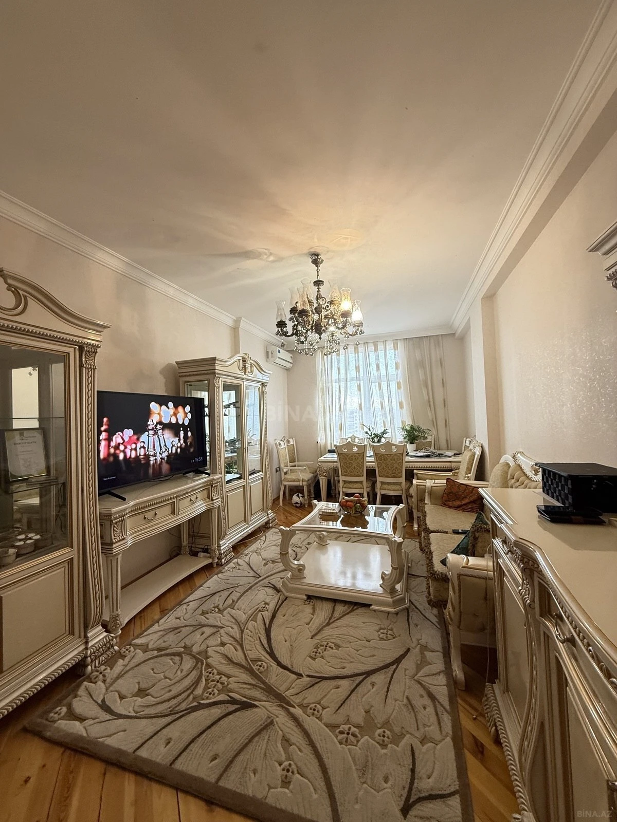 Satılır 2 otaqlı mənzil 88 m²