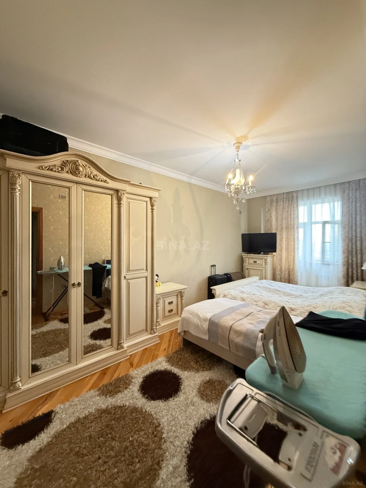 Satılır 2 otaqlı mənzil 88 m²