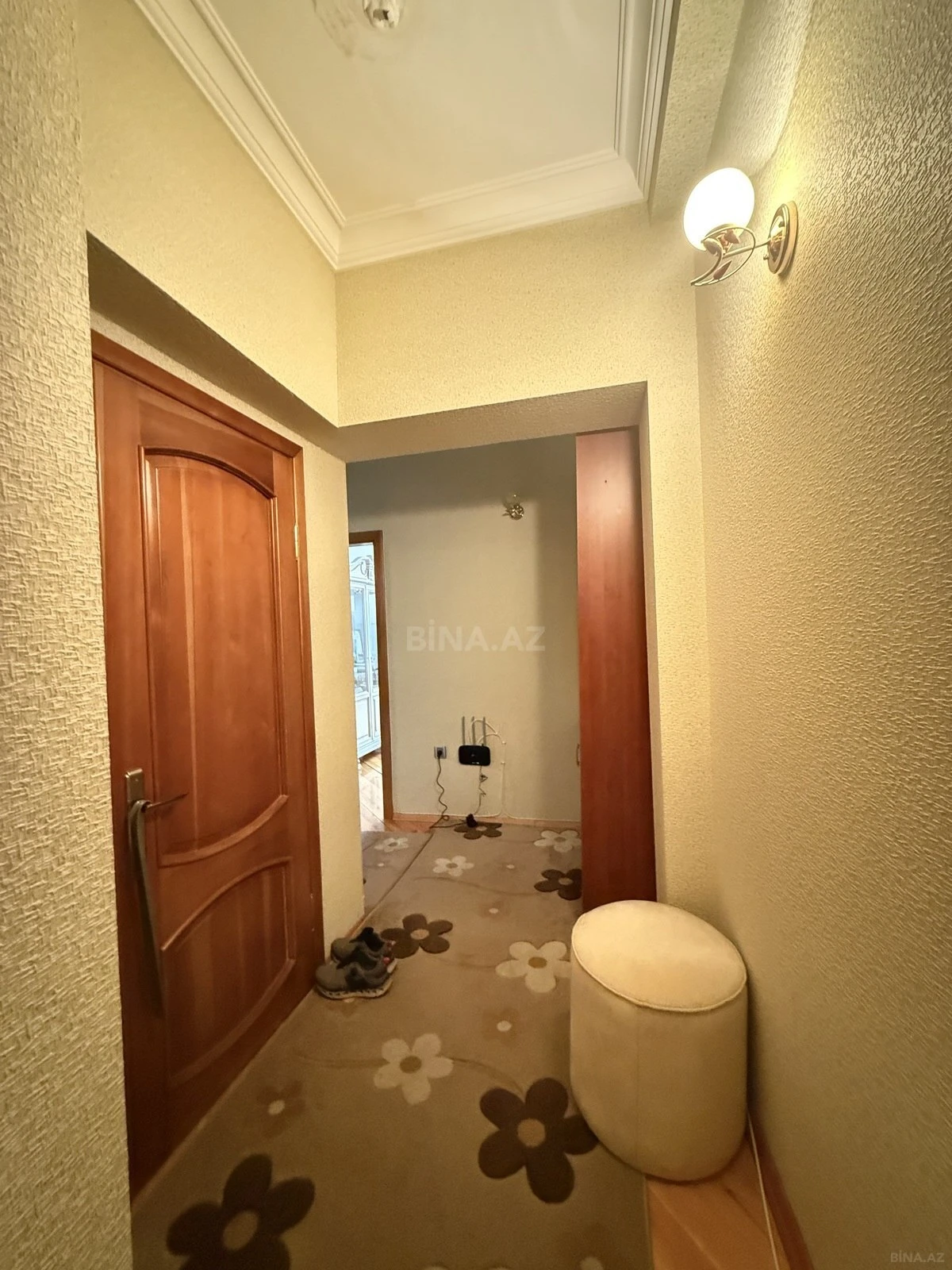 Satılır 2 otaqlı mənzil 88 m²