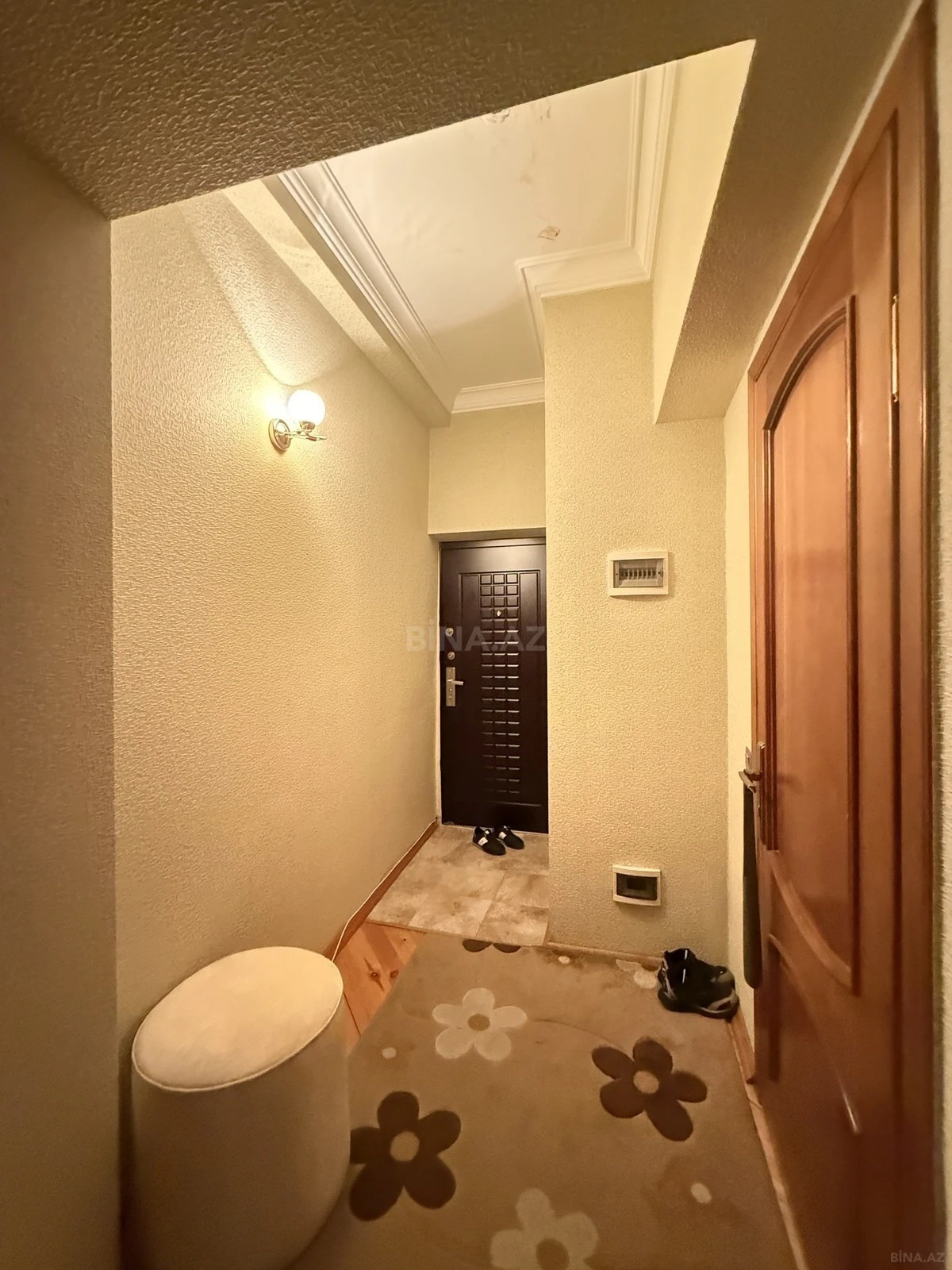 Satılır 2 otaqlı mənzil 88 m²