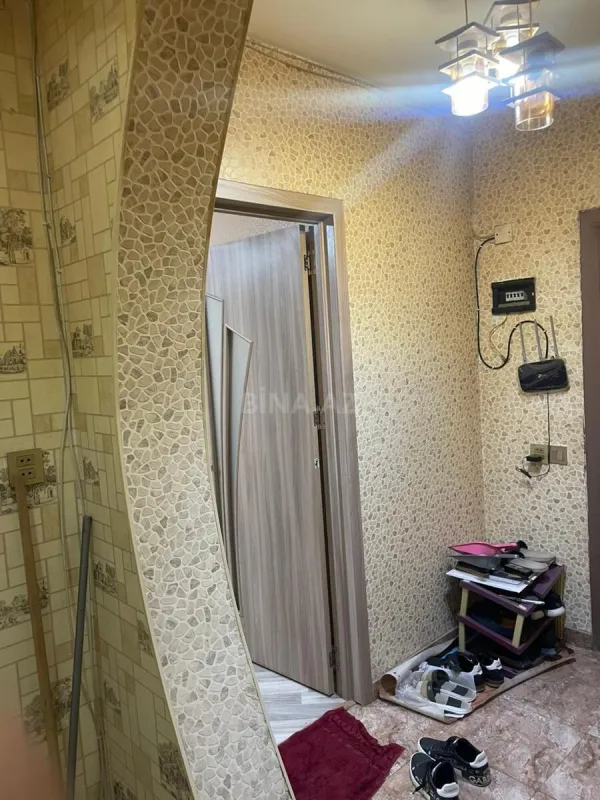 Satılır 2 otaqlı mənzil 42 m²