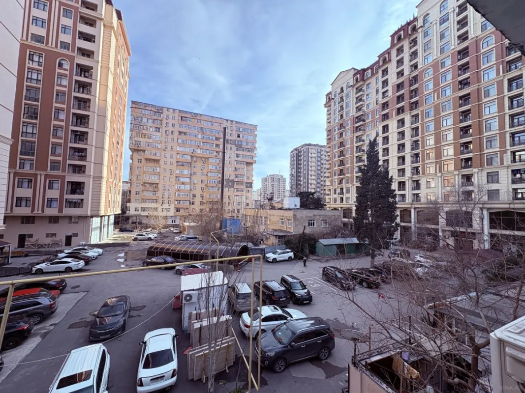 Satılır 3 otaqlı mənzil 90 m²