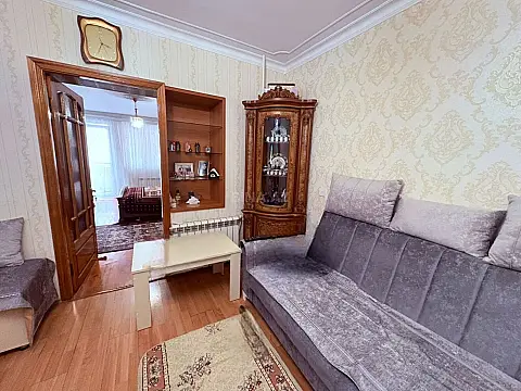 Satılır 3 otaqlı mənzil 90 m²