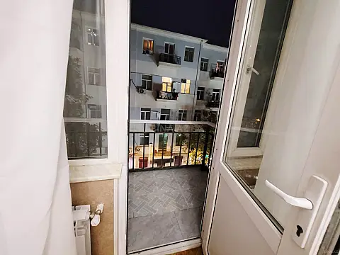 Kirayə verilir 2 otaqlı mənzil 45 m²