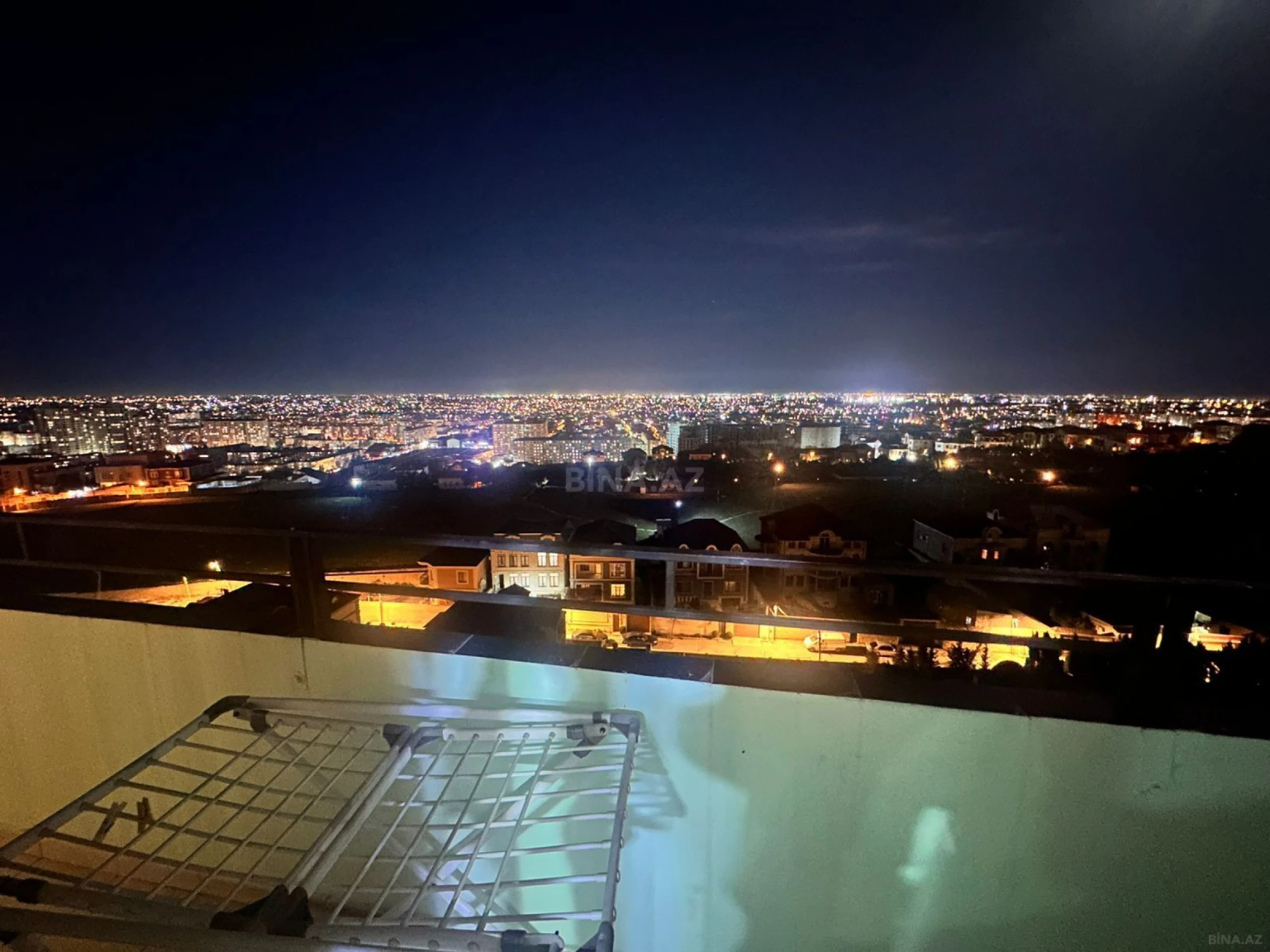 Satılır 3 otaqlı mənzil 125 m²