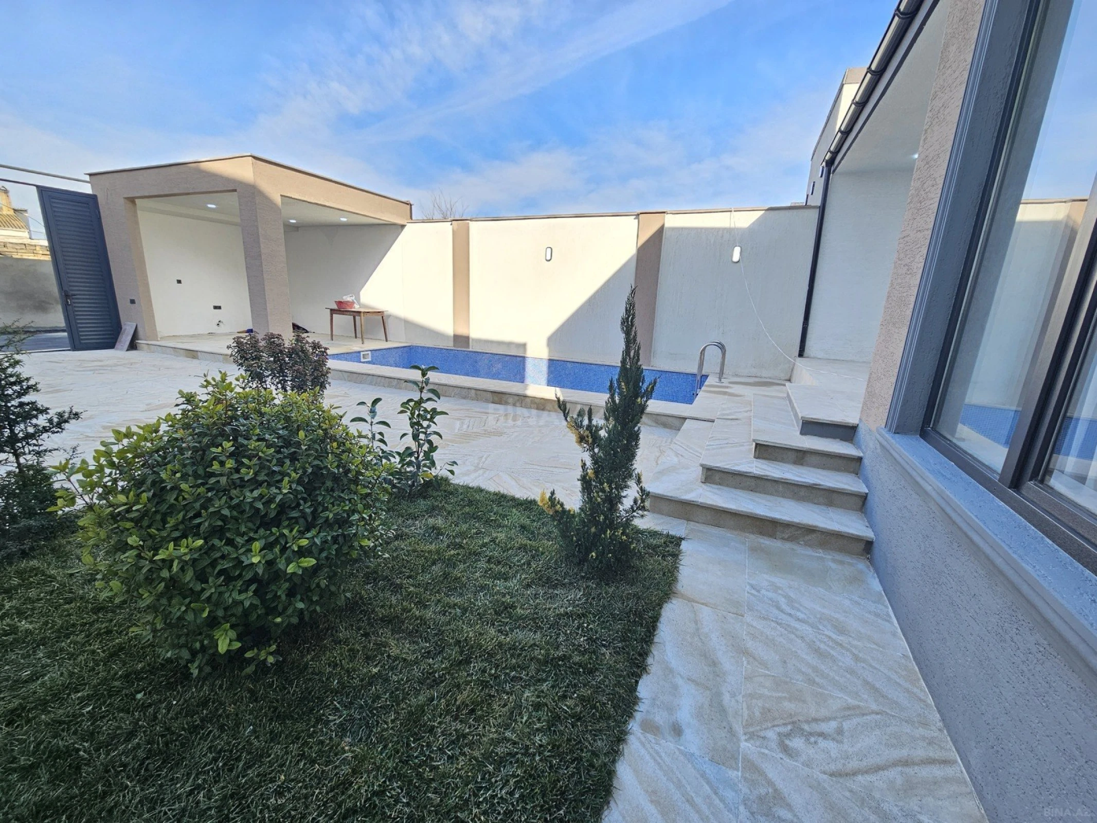 Satılır 4 otaqlı həyət evi 150 m²