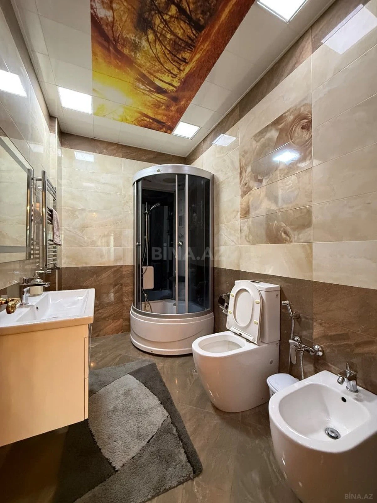 Satılır 3 otaqlı mənzil 220 m²