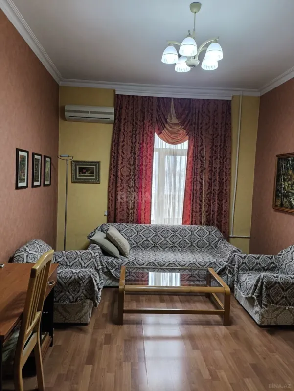 Kirayə verilir 2 otaqlı mənzil 65 m²