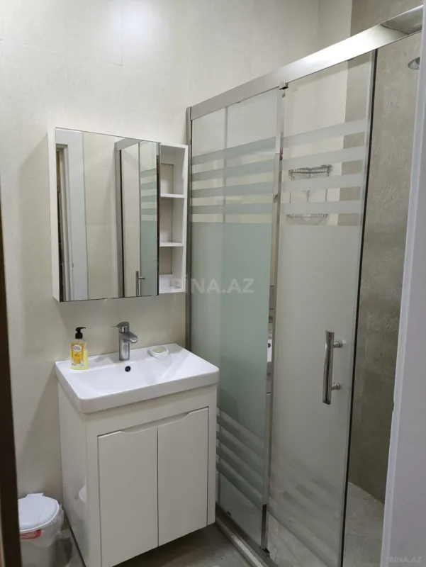 Kirayə verilir 2 otaqlı mənzil 65 m²