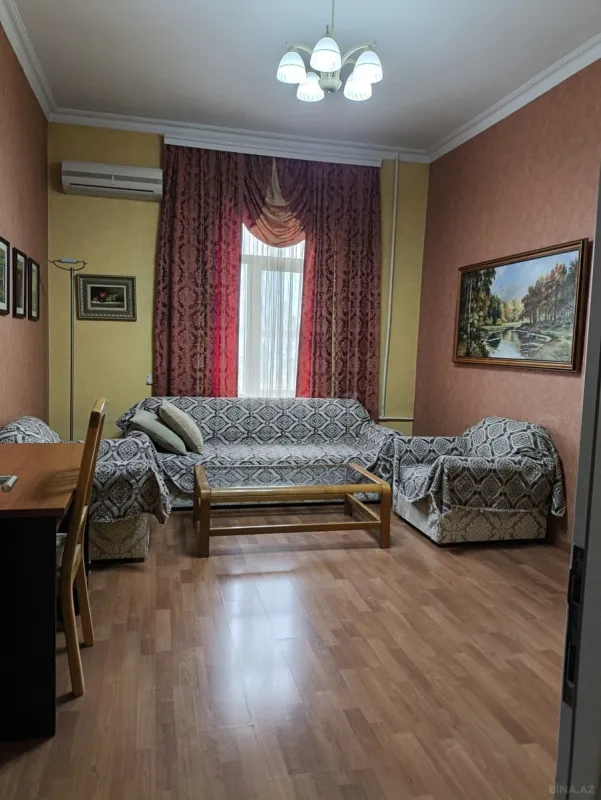 Kirayə verilir 2 otaqlı mənzil 65 m²