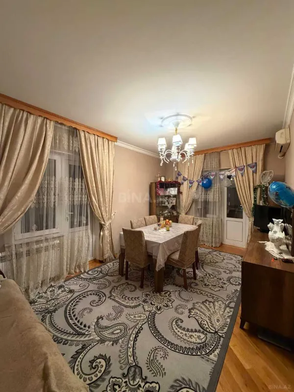 Satılır 2 otaqlı mənzil 65 m²