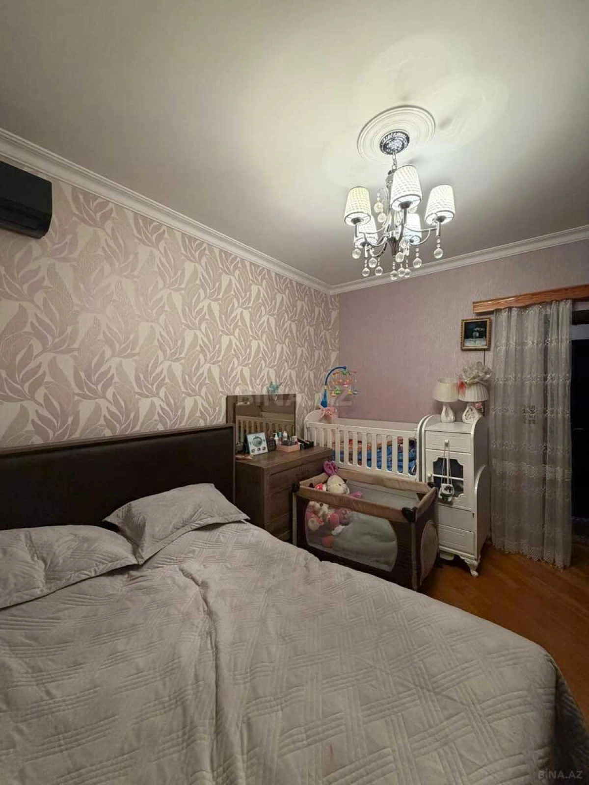 Satılır 2 otaqlı mənzil 65 m²