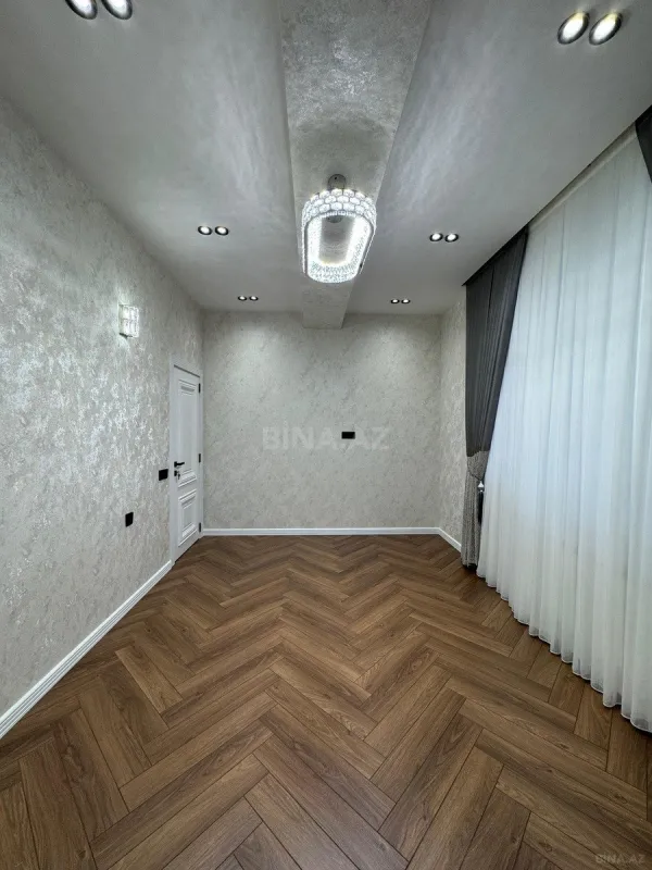 Satılır 3 otaqlı mənzil 105 m²