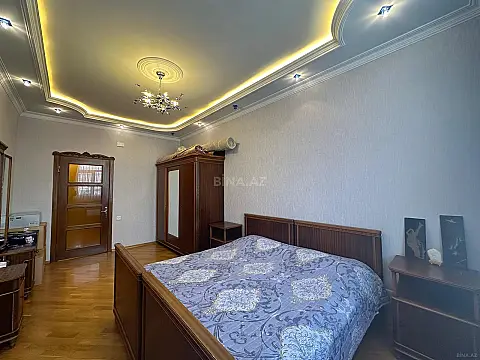 Satılır 3 otaqlı mənzil 140 m²