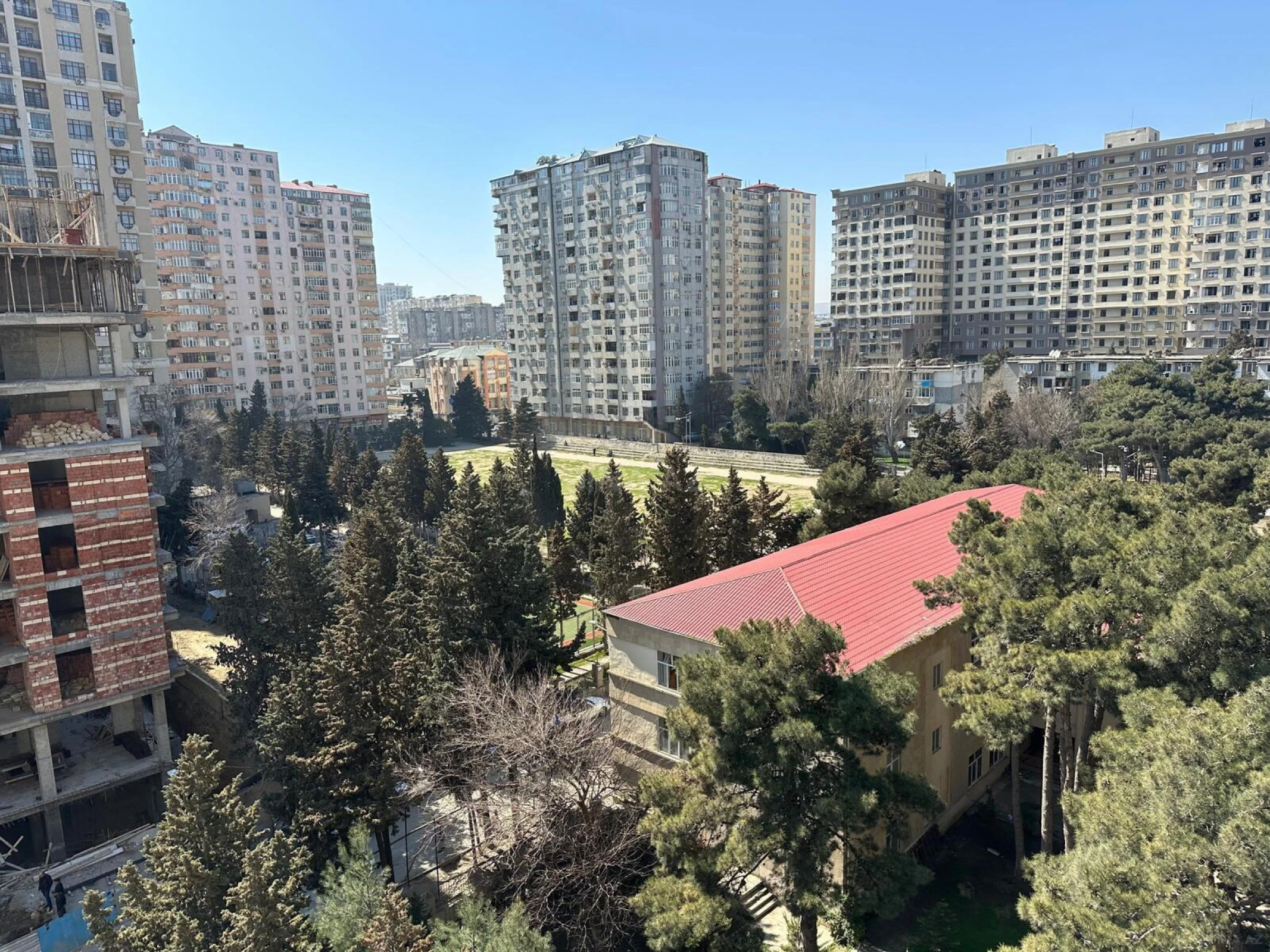Satılır 3 otaqlı mənzil 140 m²