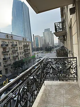 Satılır 3 otaqlı mənzil 80 m²