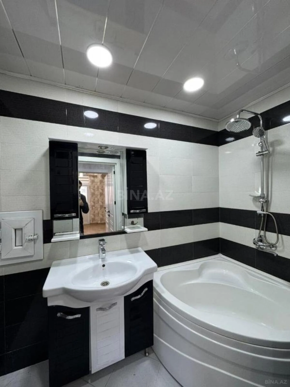 Satılır 3 otaqlı mənzil 90 m²