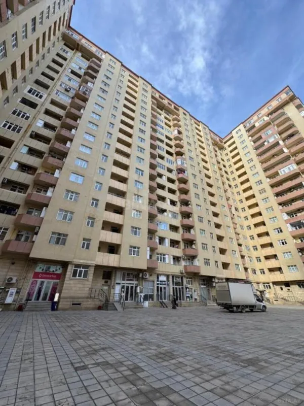 Satılır 3 otaqlı mənzil 90 m²