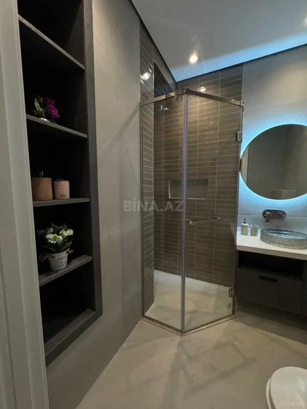 Kirayə verilir 2 otaqlı mənzil 68 m²