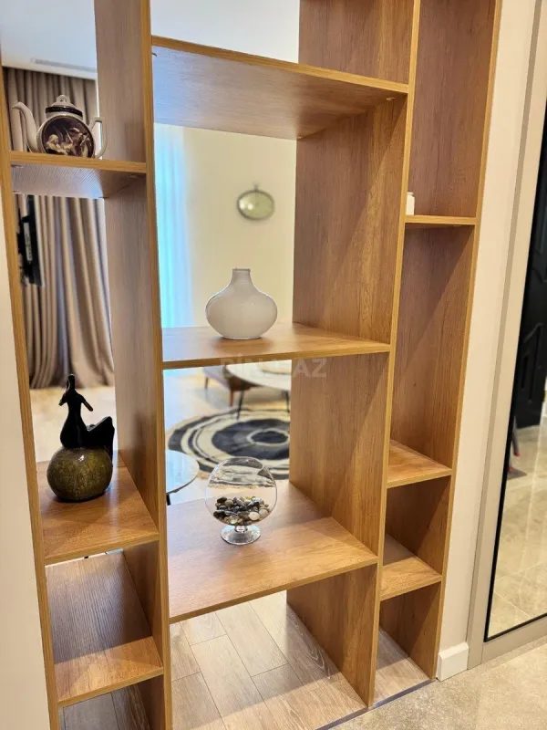 Kirayə verilir 2 otaqlı mənzil 68 m²