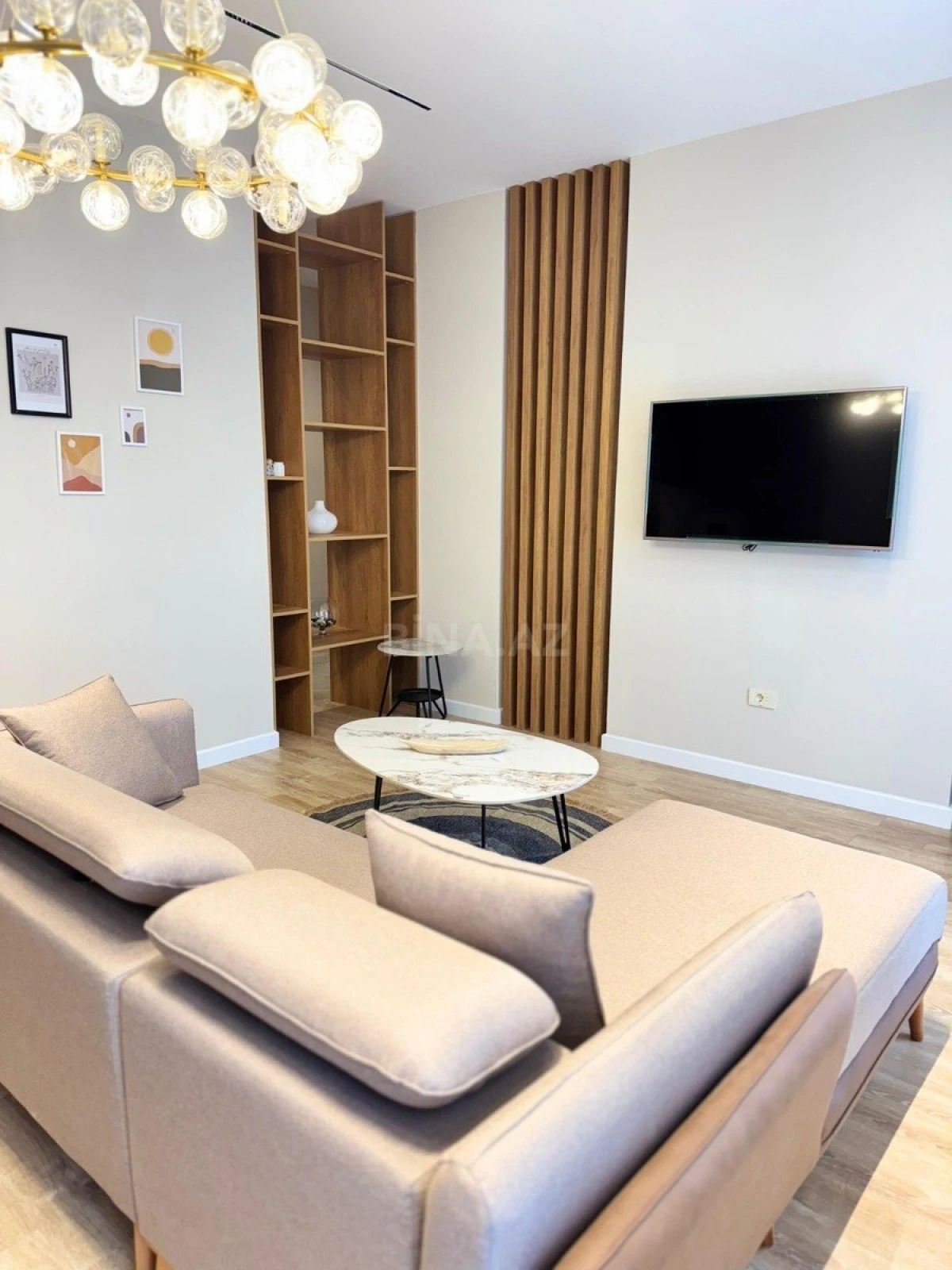 Kirayə verilir 2 otaqlı mənzil 68 m²