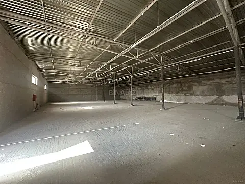 Satılır obyekt 800 m²