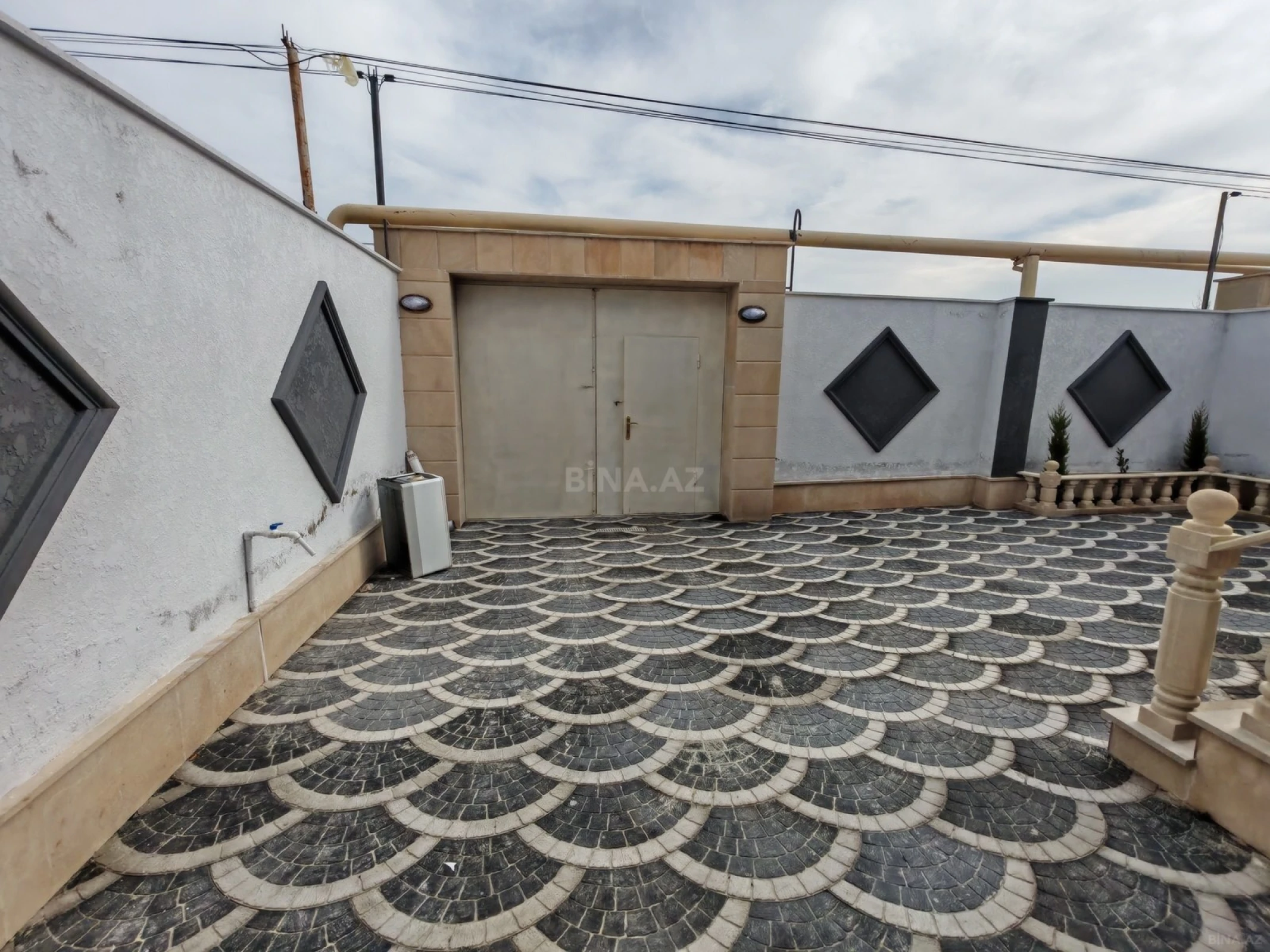 Satılır 4 otaqlı həyət evi 120 m²