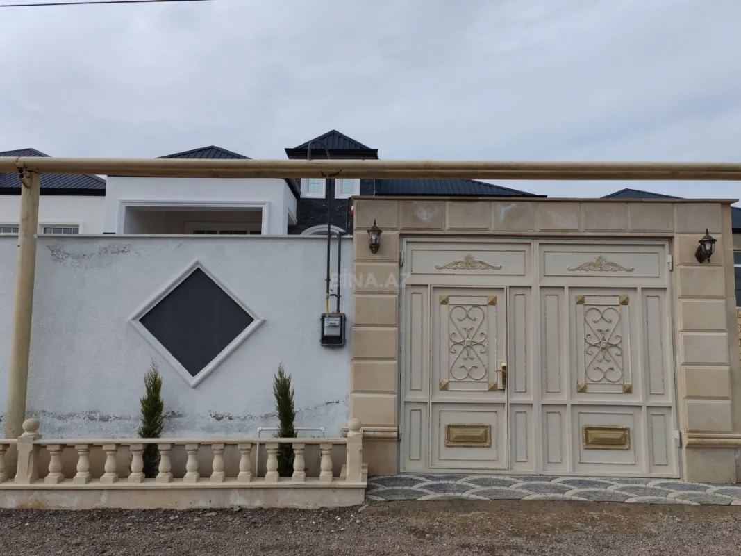 Satılır 4 otaqlı həyət evi 120 m²