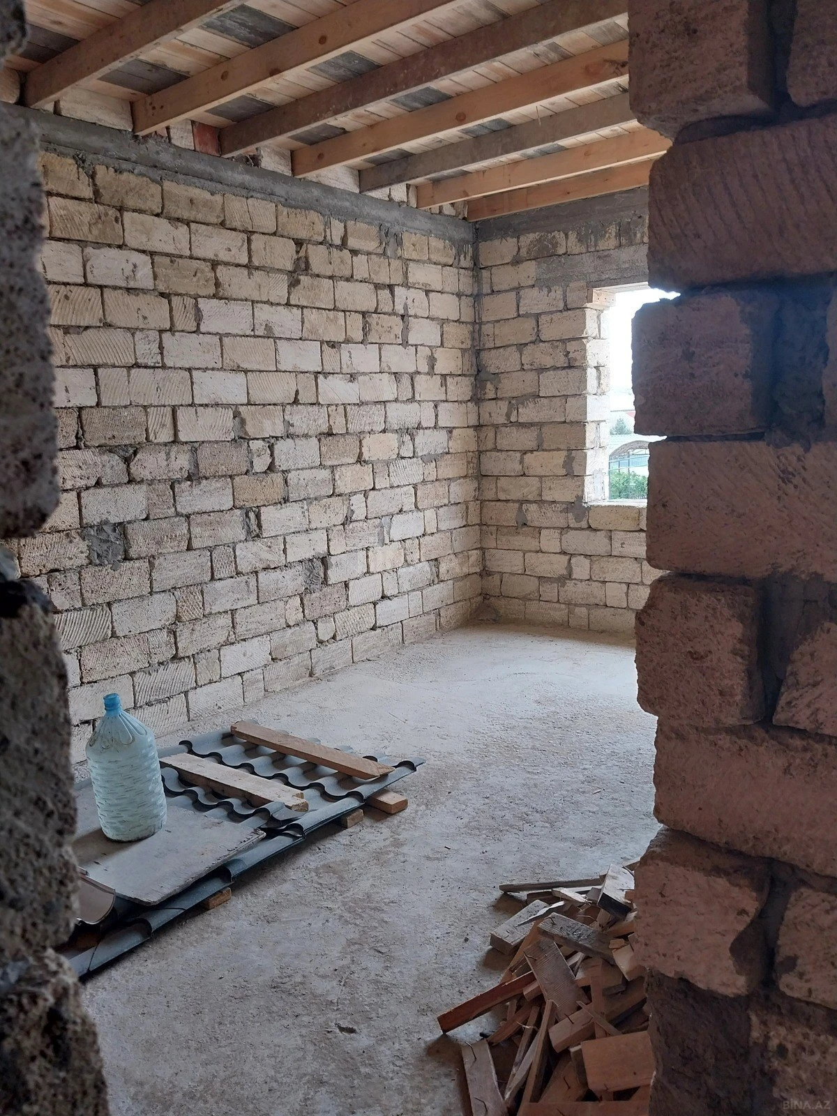 Satılır 5 otaqlı həyət evi 214 m²