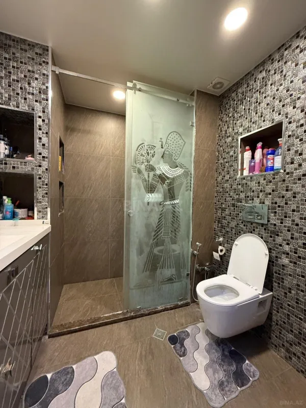 Satılır 3 otaqlı mənzil 125 m²