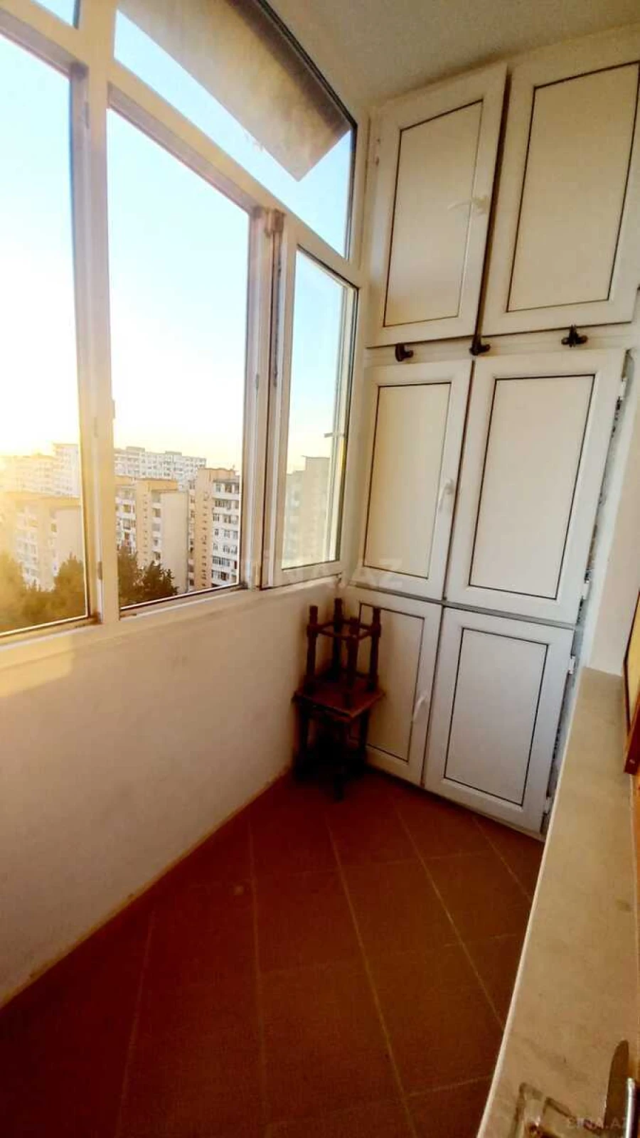Satılır 2 otaqlı mənzil 75 m²