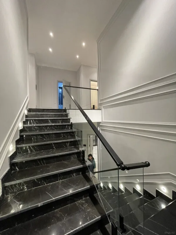 Kirayə verilir 5 otaqlı həyət evi 400 m²