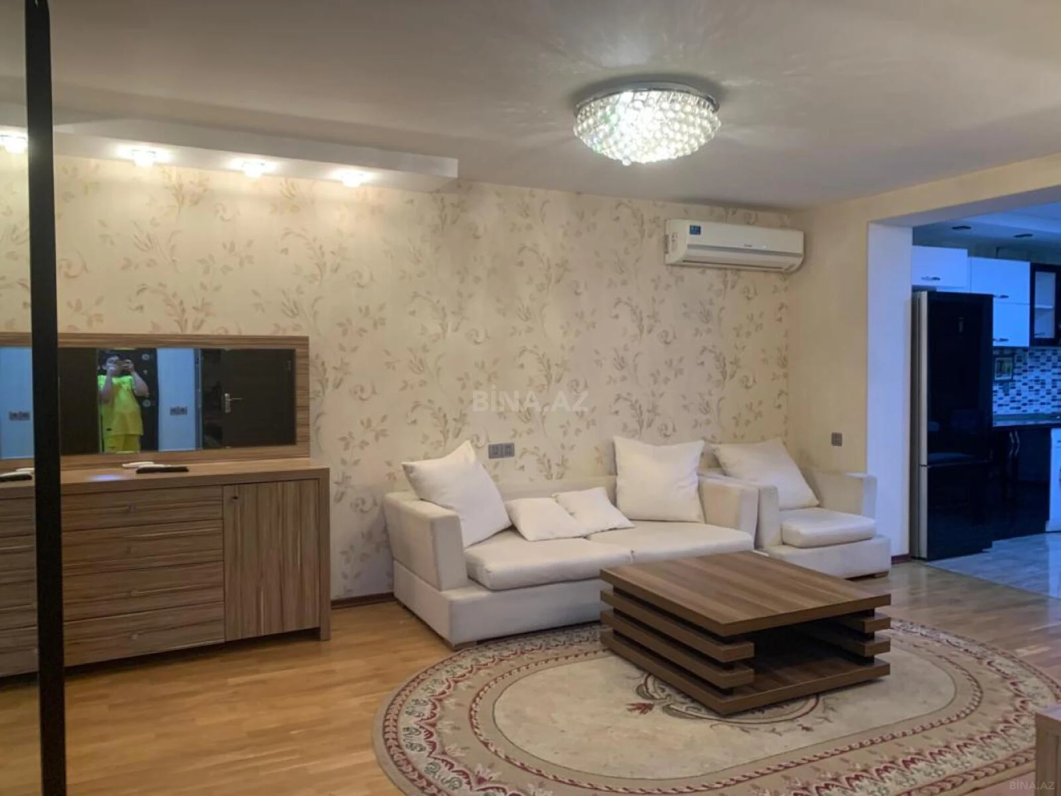 Kirayə verilir 2 otaqlı mənzil 70 m²