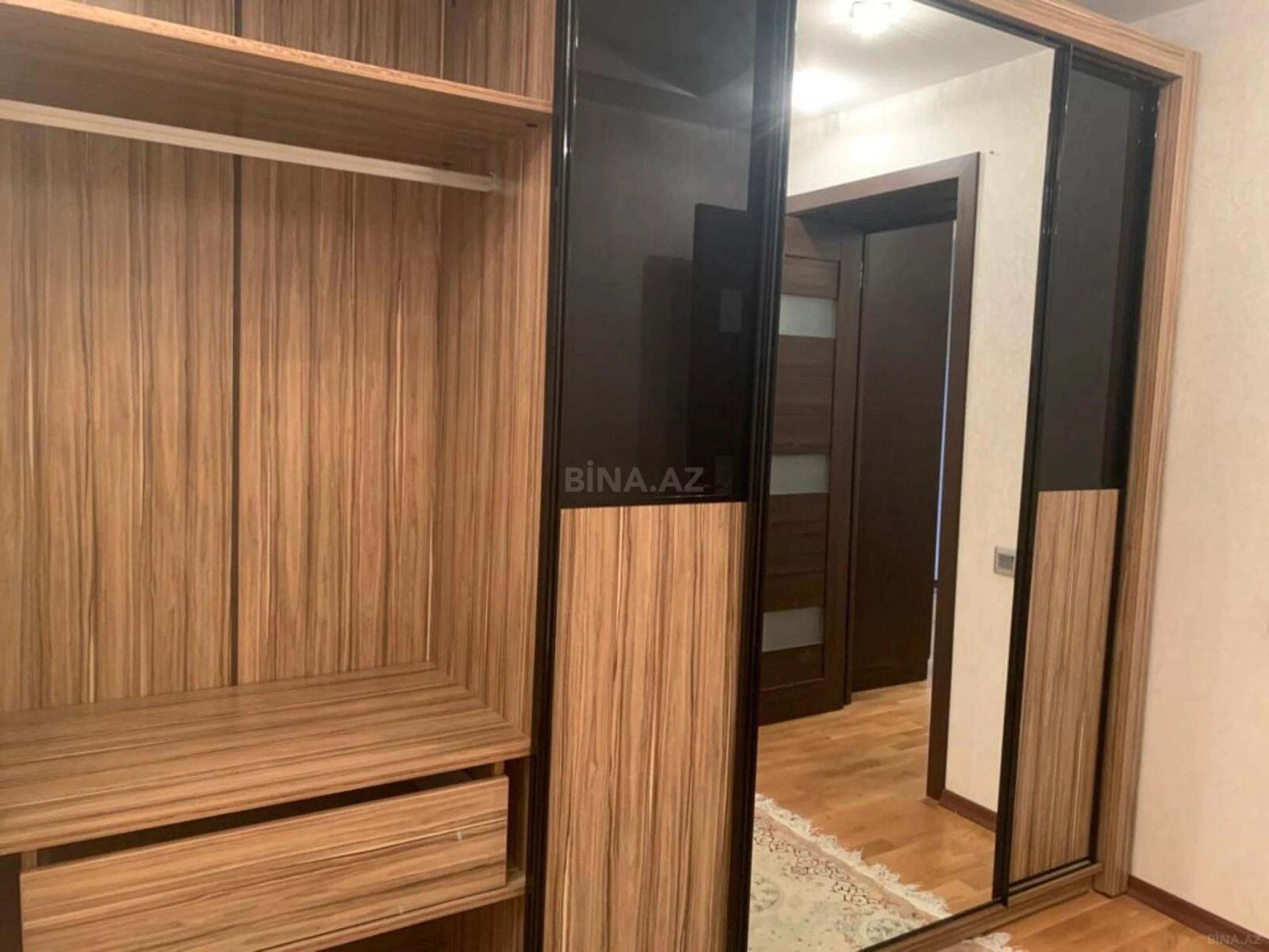 Kirayə verilir 2 otaqlı mənzil 70 m²