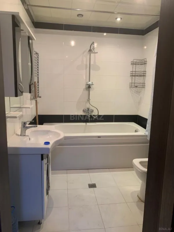 Kirayə verilir 2 otaqlı mənzil 70 m²