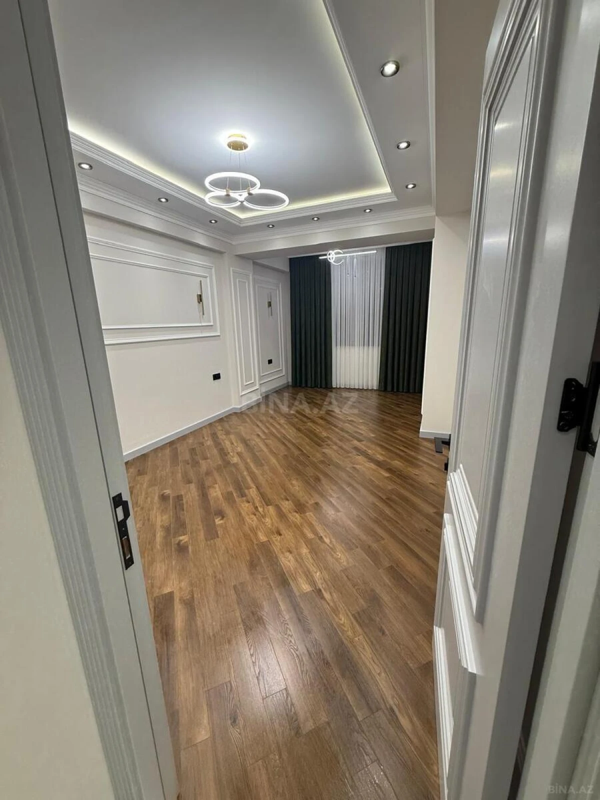 Satılır 3 otaqlı mənzil 87 m²