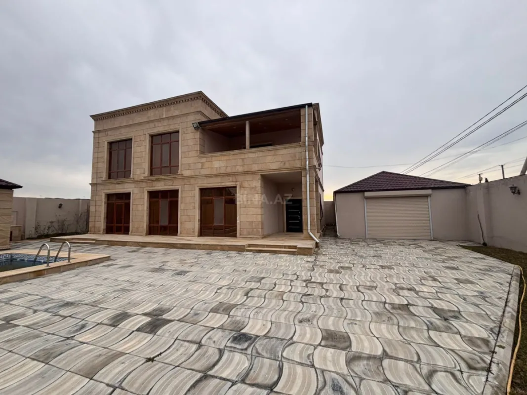 Satılır 5 otaqlı həyət evi 350 m²