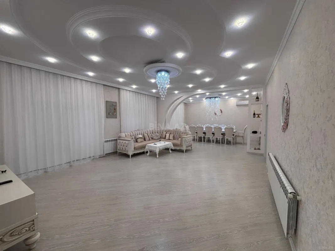 Satılır 5 otaqlı həyət evi 350 m²