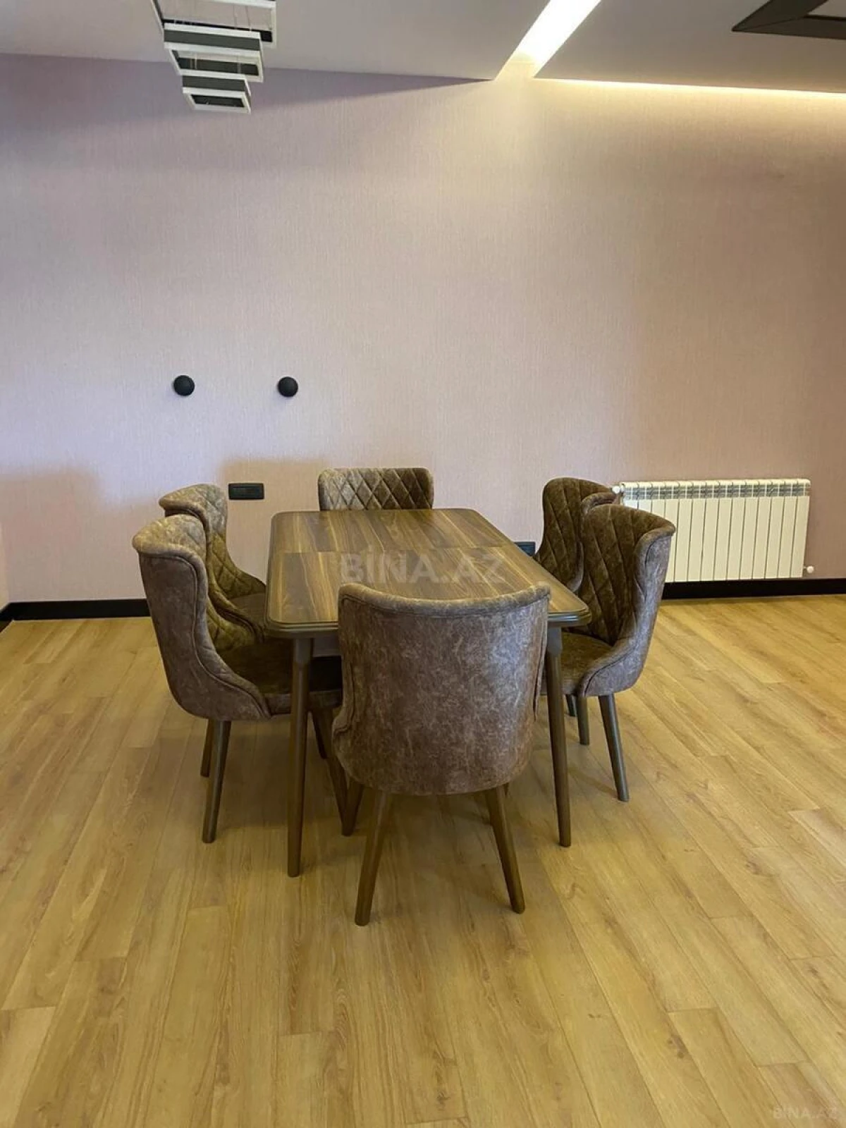 Kirayə verilir 2 otaqlı mənzil 86 m²