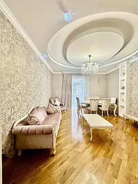Satılır 3 otaqlı mənzil 100 m²