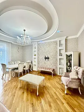Satılır 3 otaqlı mənzil 100 m²