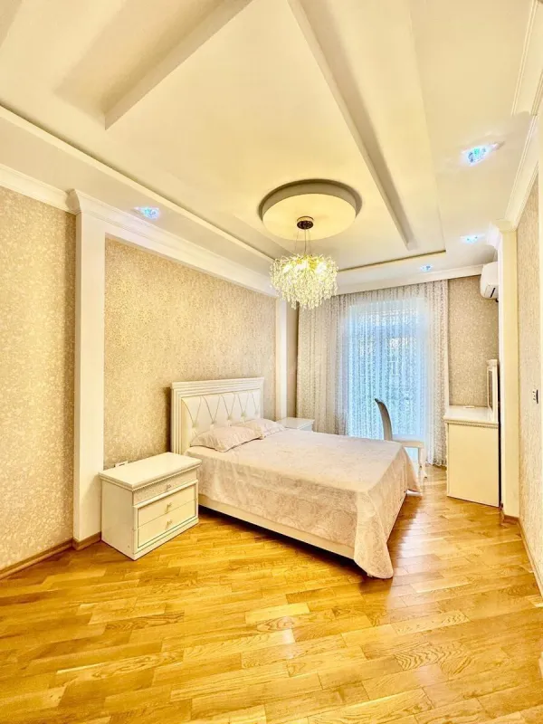 Satılır 3 otaqlı mənzil 100 m²