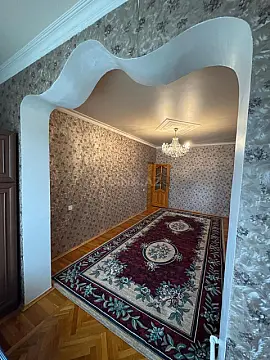 Kirayə verilir 2 otaqlı mənzil 65 m²