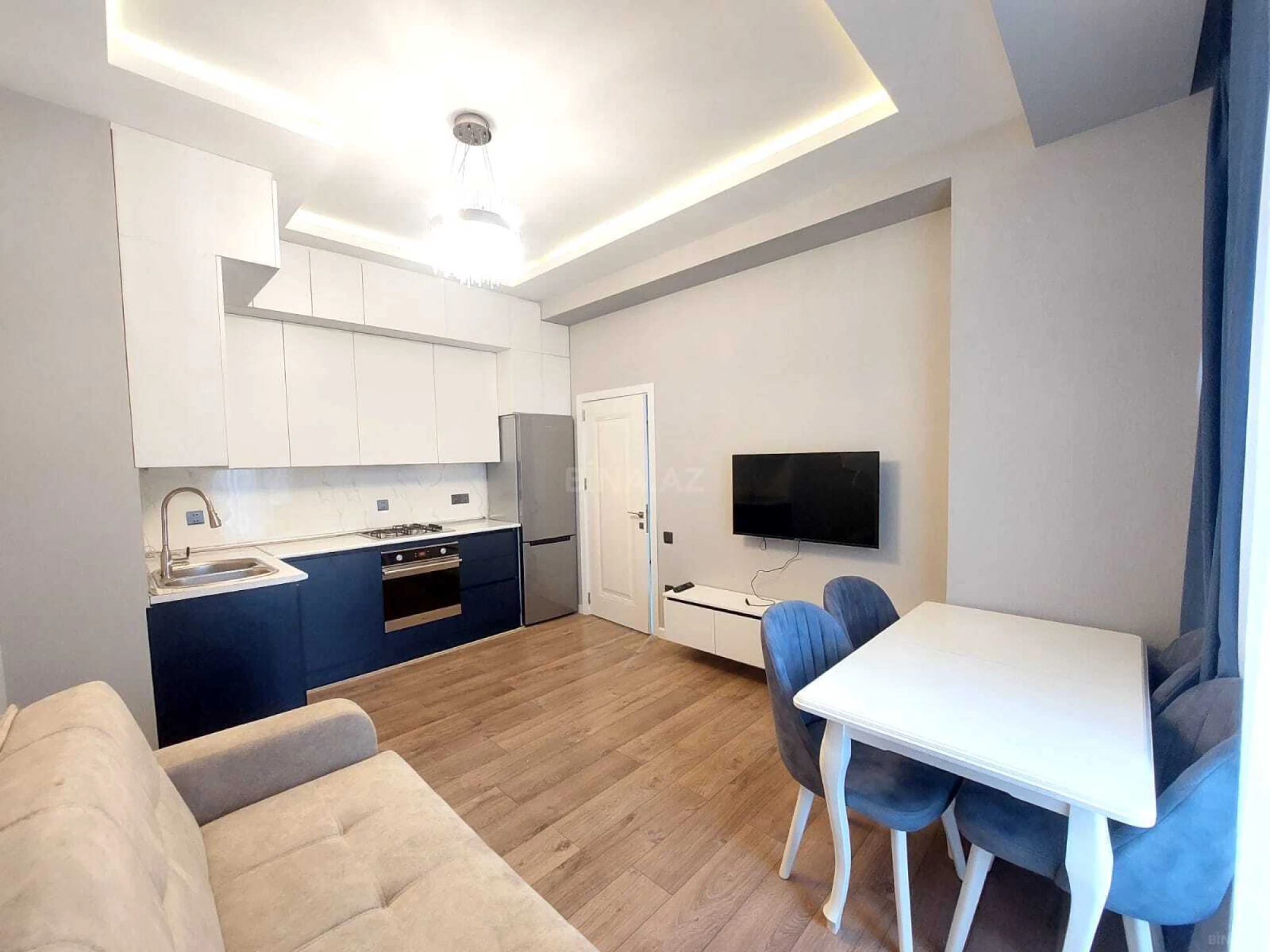 Kirayə verilir 2 otaqlı mənzil 65 m²